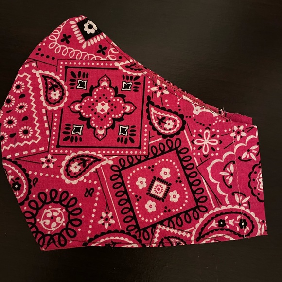 Mask with filter pockets! - Picture 14 of 16